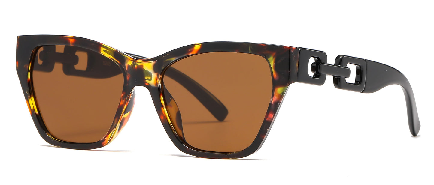 5245 - Cat Eye Fashion Plastic Sunglasses