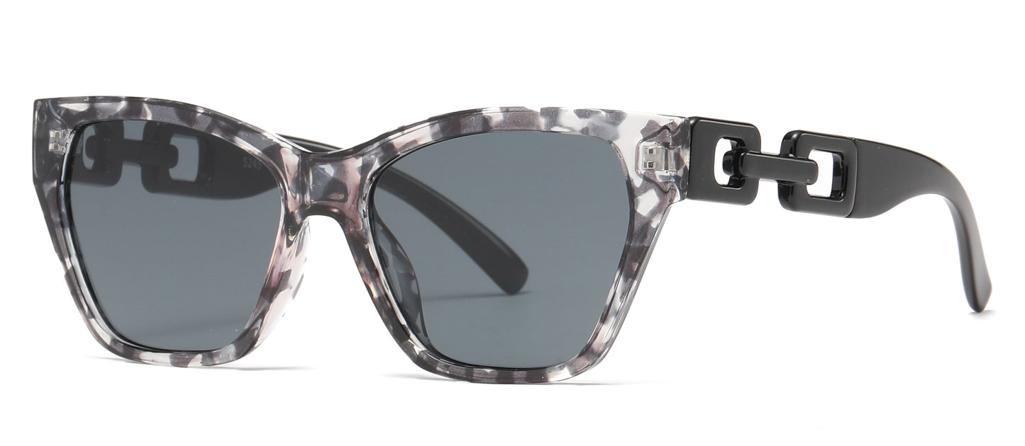 5245 - Cat Eye Fashion Plastic Sunglasses