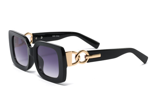 8028 - Fashion Plastic Sunglasses