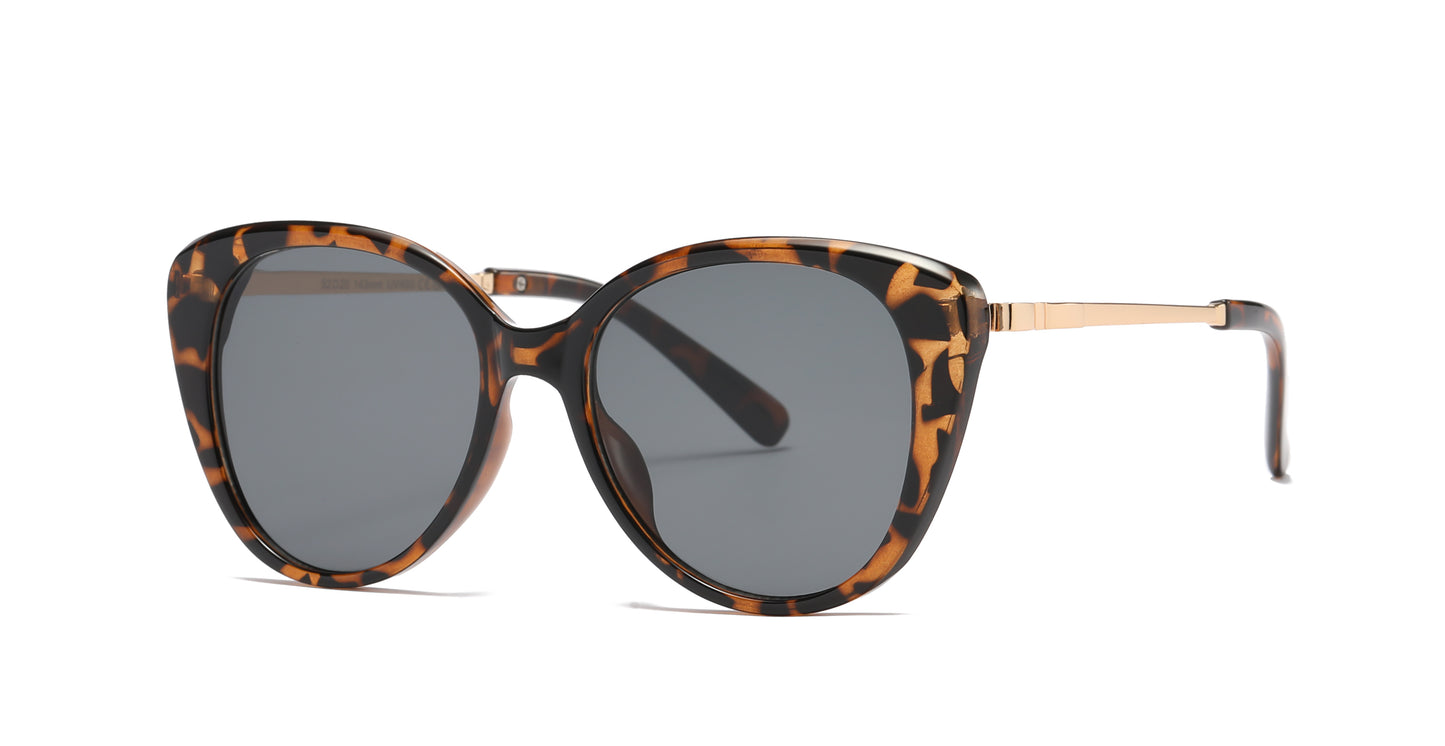 8032 - Plastic Round Cat Eye Sunglasses