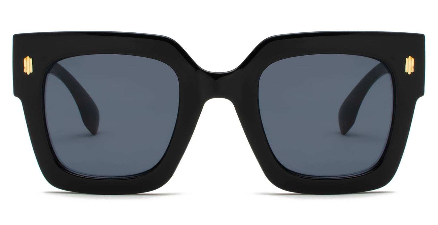 9017 - Fashion Square Sunglasses with Flat Lens