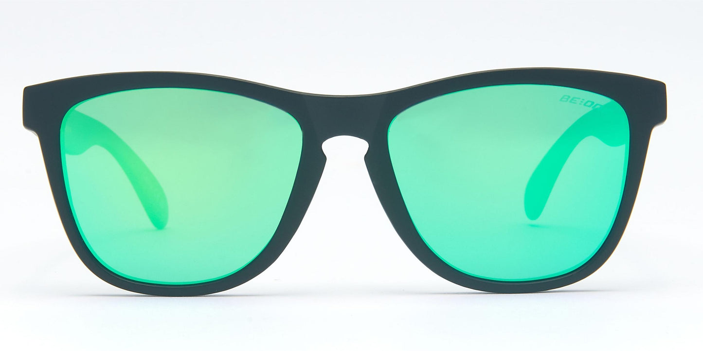 PL 3958 - Plastic Flat Lens 1.1 MM Polarized Sunglasses with Metal Hinge
