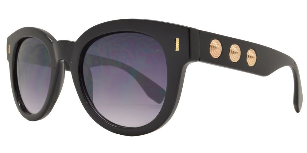 Wholesale - FC 6174 - Retro Round Horn Rimmed Stud Temple Plastic Sunglasses - Dynasol Eyewear