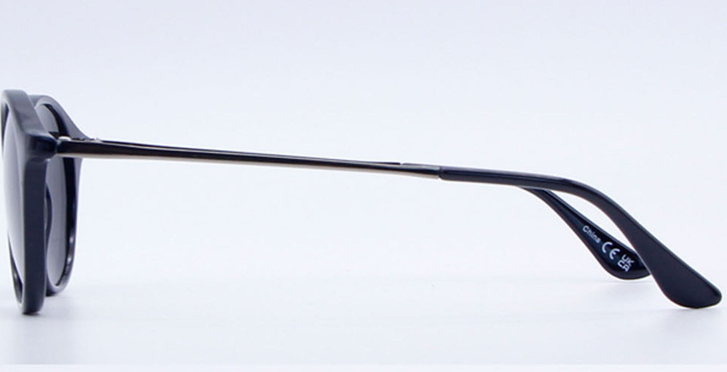 PL Tyler - Polarized Round Horn Rimmed with Keyhole Plastic Sunglasses