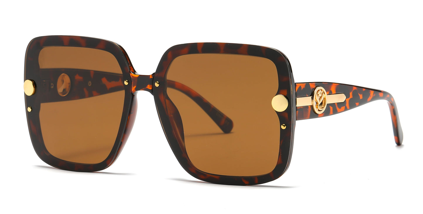 8135 - Plastic Square Sunglasses with Flat Lens
