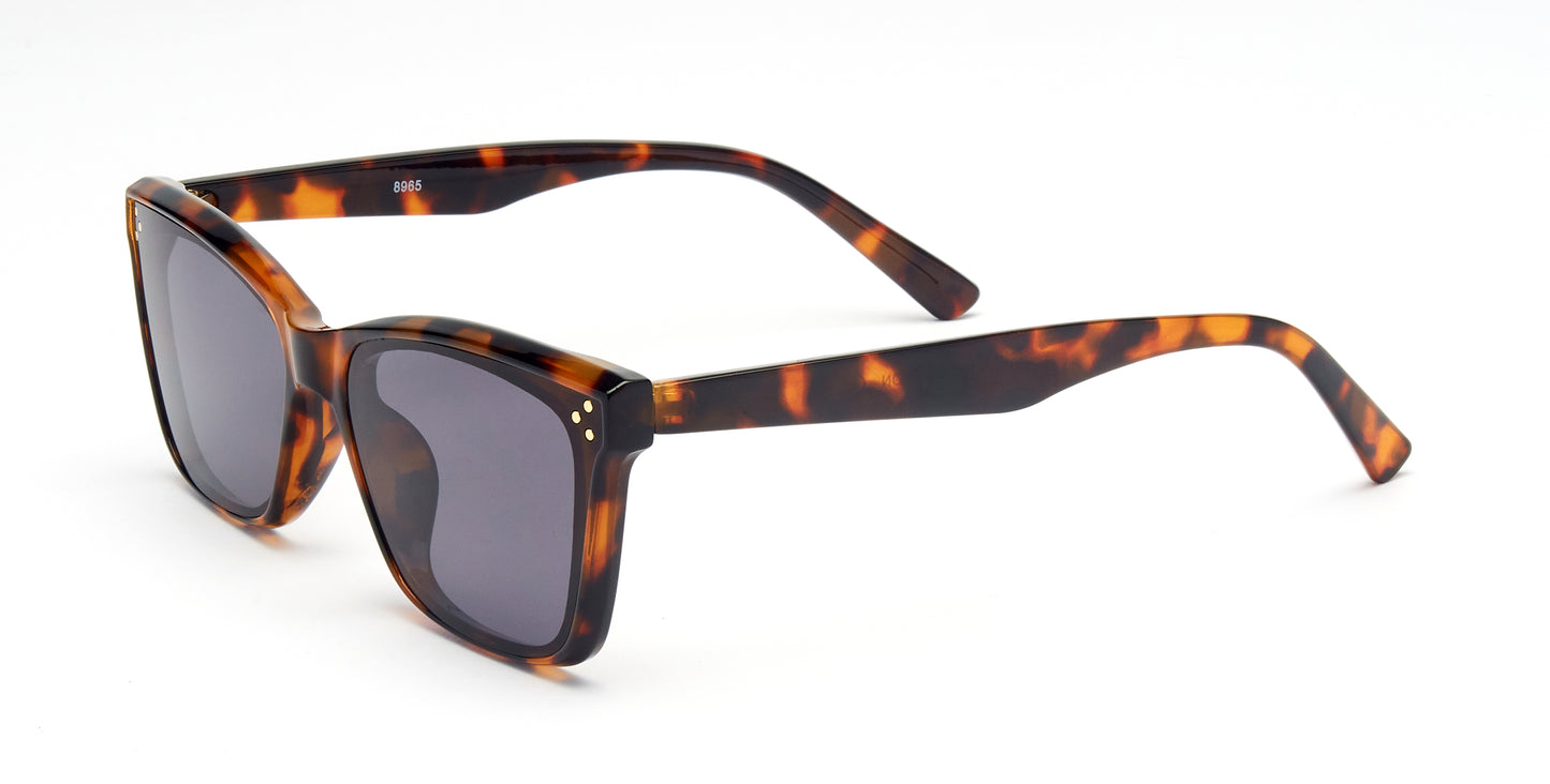 8965 - Plastic Cat Eye Sunglasses with Flat Lens